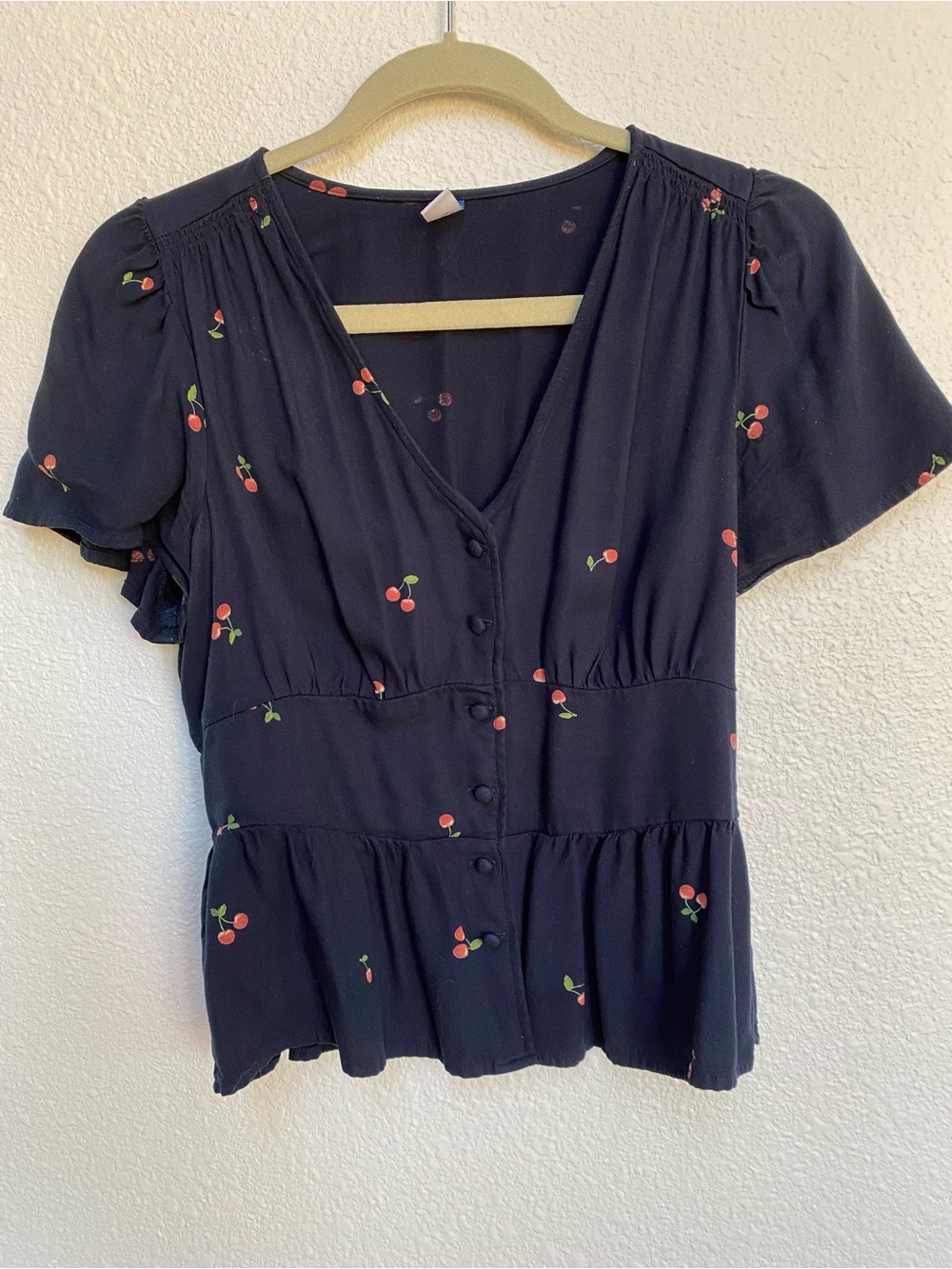 Old Navy Black Cherry-Print Button V-Neck Peplum Top